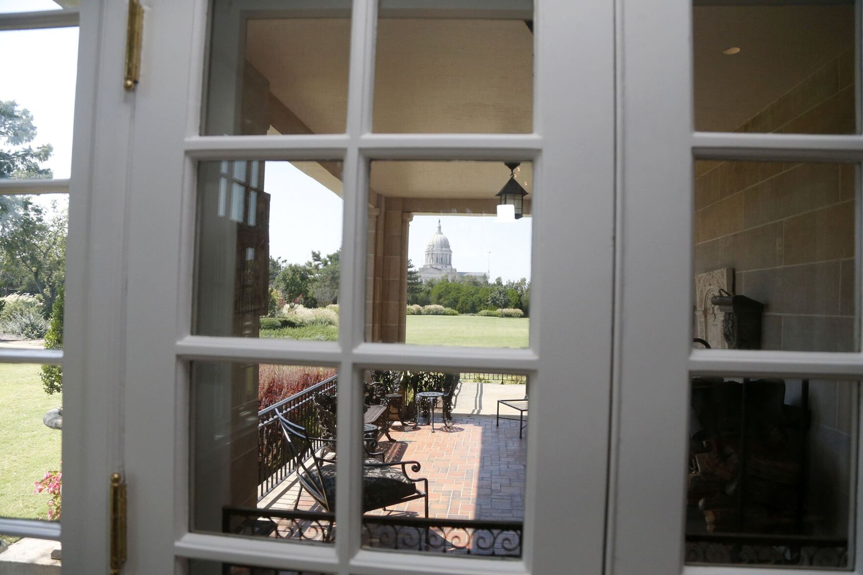 Gov Mansion